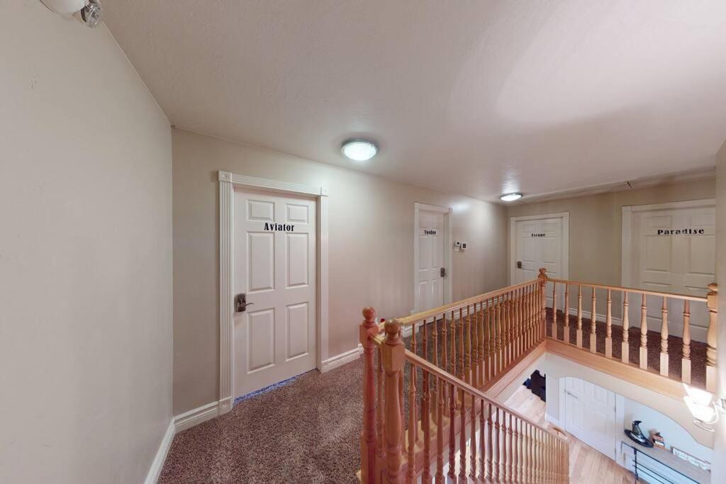 Tacit Shadow Resort Shangri-La King Suite, Gym, Coffee Bar, Hot-Tub, Free Laundry, Food Available Parowan Exterior foto